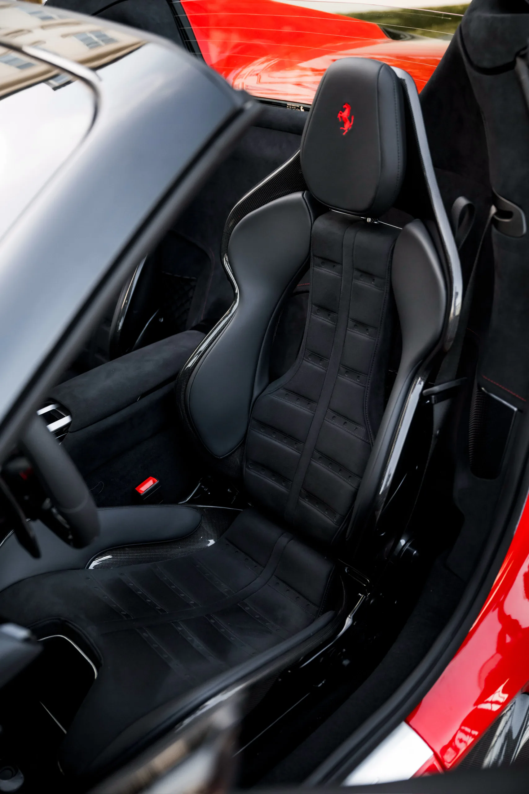 12Cilindri Spider driver's seat in black Alcantara